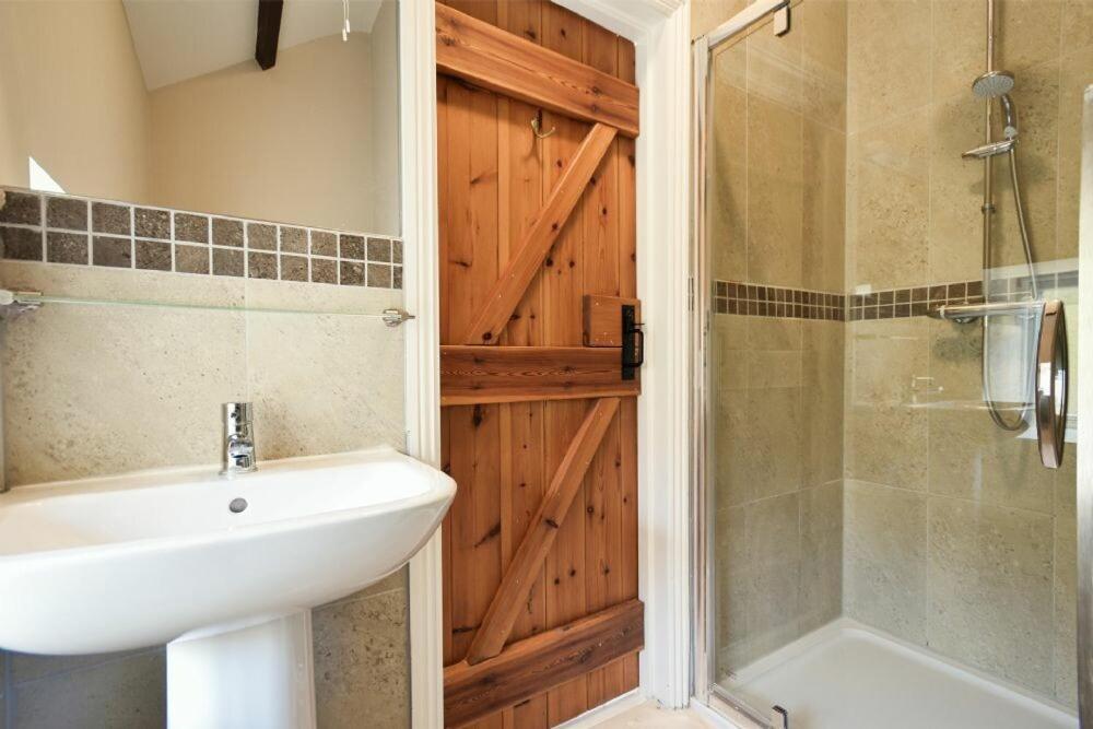 Bullfinch Villa Lucker Ngoại thất bức ảnh